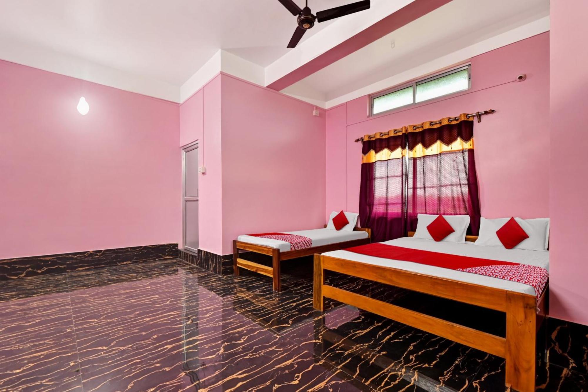 Oyo Flagship The Brahmaputra Homestay Гувахати Екстериор снимка